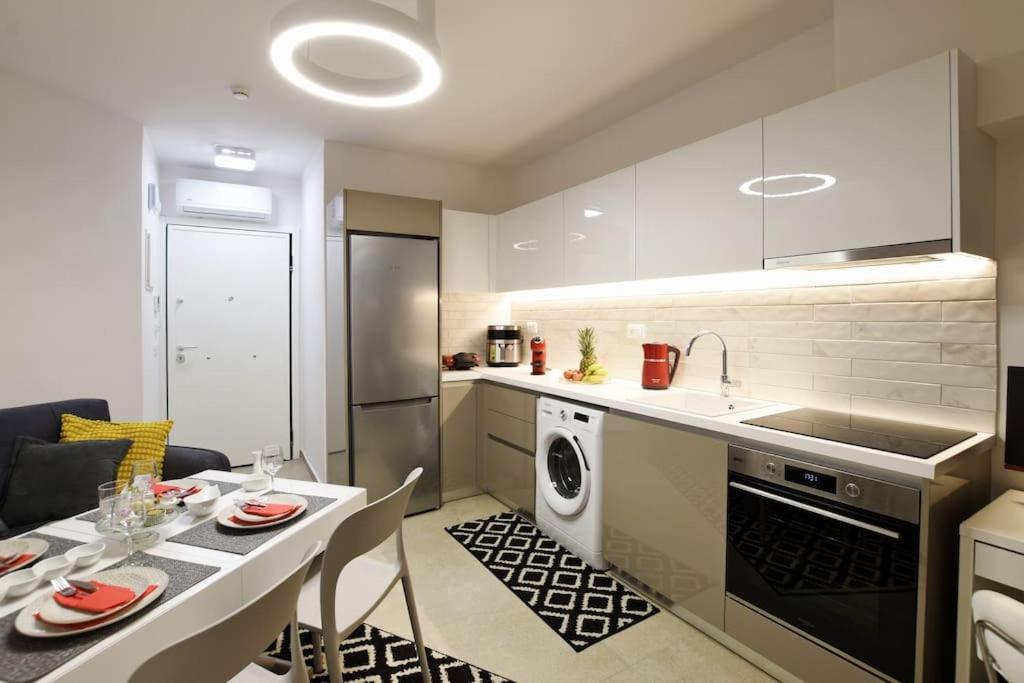 Uni Cozy City Apartment Rhodes City 外观 照片